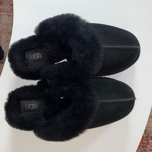 Ugg platform slippers